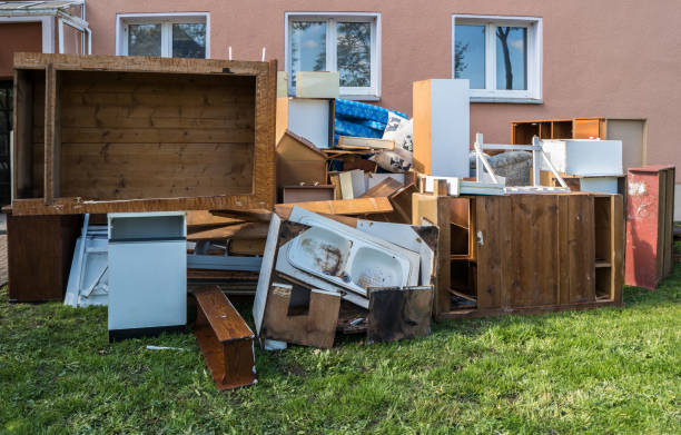 Best Yard Waste Removal  in Kenova, WV